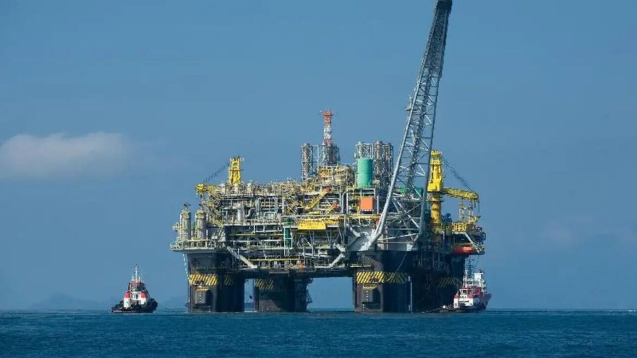 La Exploración del Petróleo en la Margen Ecuatorial Avanza con Movilización de Petrobras en Amapá, Presión Política sobre Ibama y Estimaciones de Reservas que Pueden Superar el Pre-Sal.