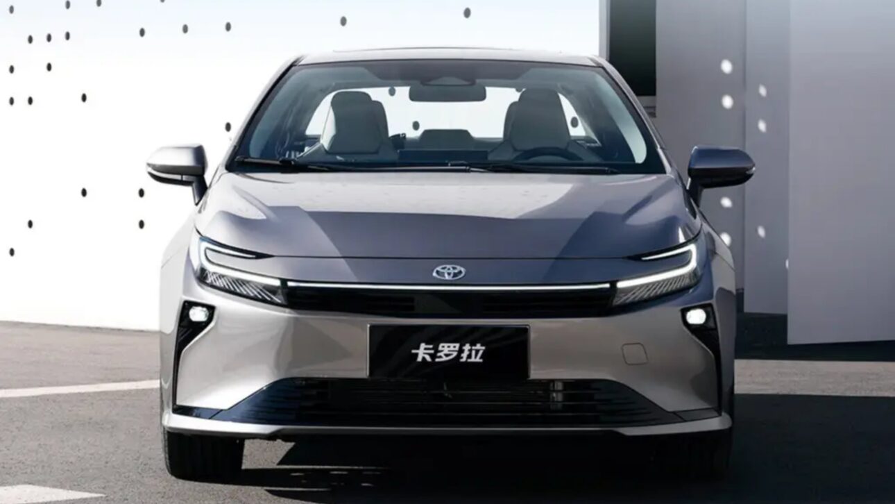 Toyota Corolla 2026 debuta en China con nuevo diseño, híbrido de 137 cv, consumo de hasta 24,2 km/l, más espacio interno y precios agresivos.