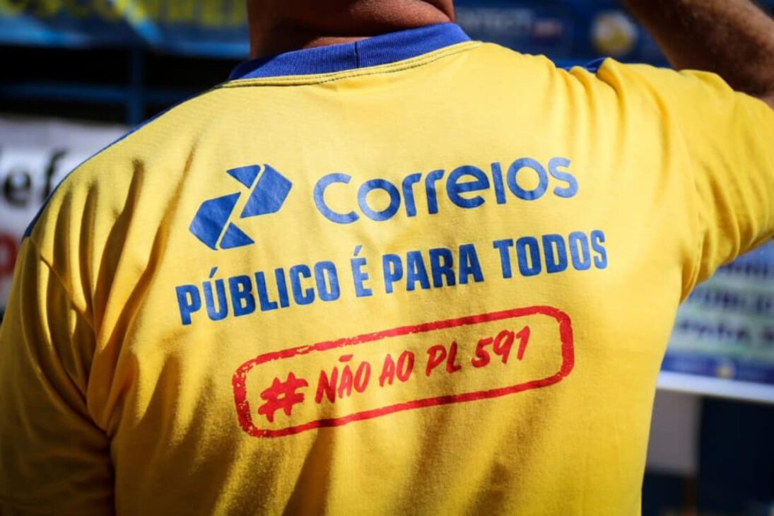 Lula Rechaza La Privatización De Correos, Enfrenta Un Déficit Millonario En La Empresa Estatal, Negocia Un Préstamo Con Bancos Y El Tesoro Para Salvar Correos Y Ajustar La Gestión