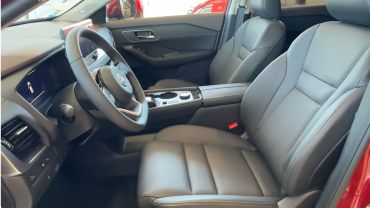 Nissan X-Trail e-Power aparece en Paraguay con 207 cv, hasta 24 km/l, tracción AWD y siete lugares y ya se estima que llegará a Brasil en 2026.