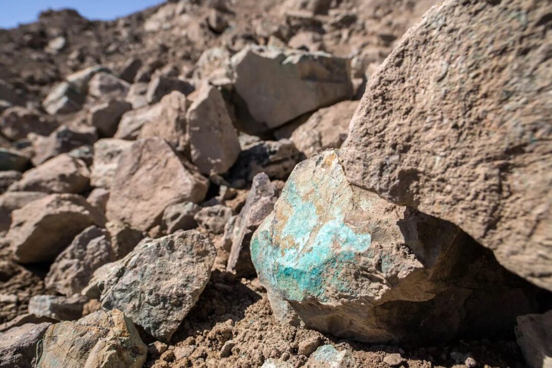 Talibán usa canal artificial, minería y acuerdos con China para intentar transformar el Afganistán pobre en plataforma de poder regional y dinero.