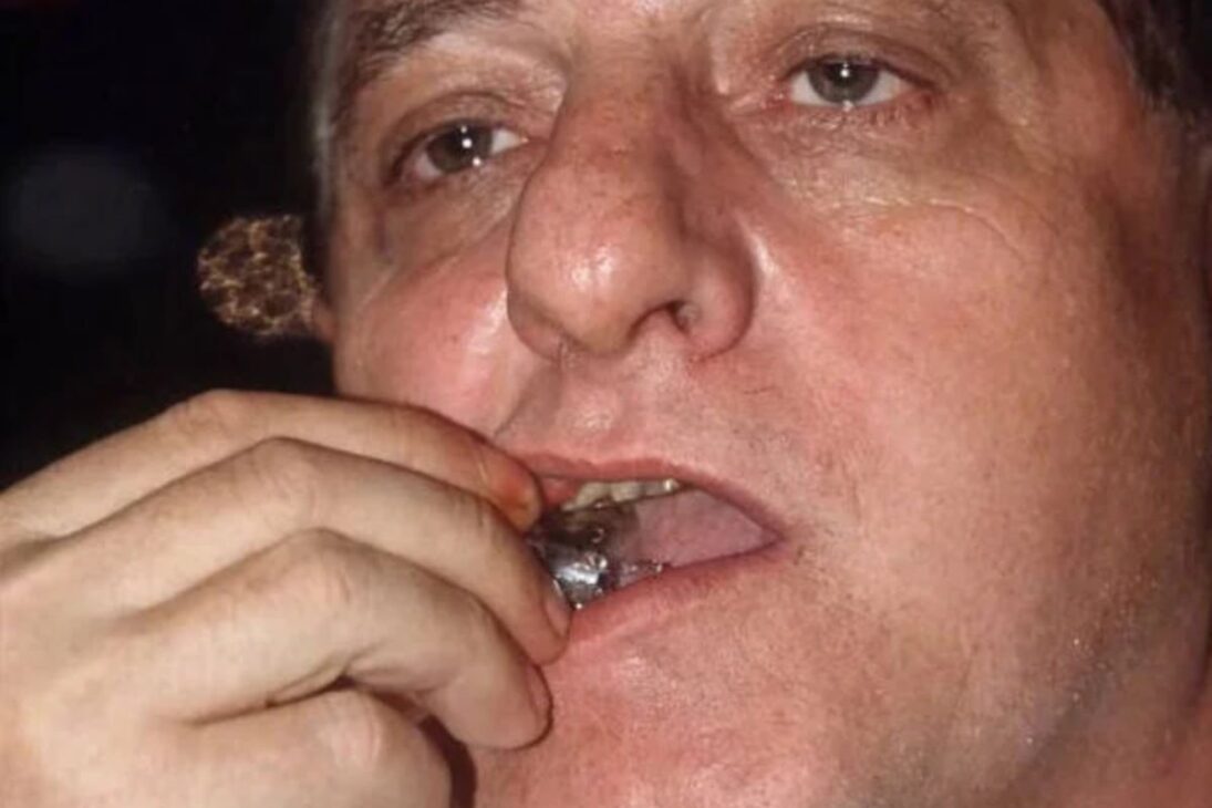 Historia del hombre que comía metal, Michel Lotito, que tragó un avión Cessna con estómago blindado y se convirtió en leyenda en el Guinness World Records.