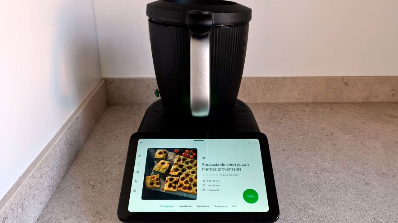 Robô de cozinha ganha tela gigante, design inédito, funções avançadas e operação quase silenciosa que parece truque de mágica, a nova geração que muda tudo