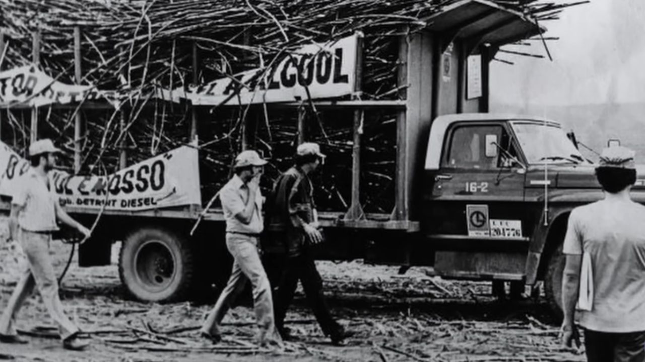 Entiende cómo R$ 900 mil millones en el agro hacen del agro paulista y del campo paulista pieza clave del agronegocio brasileño y de la regularización fundiaria.