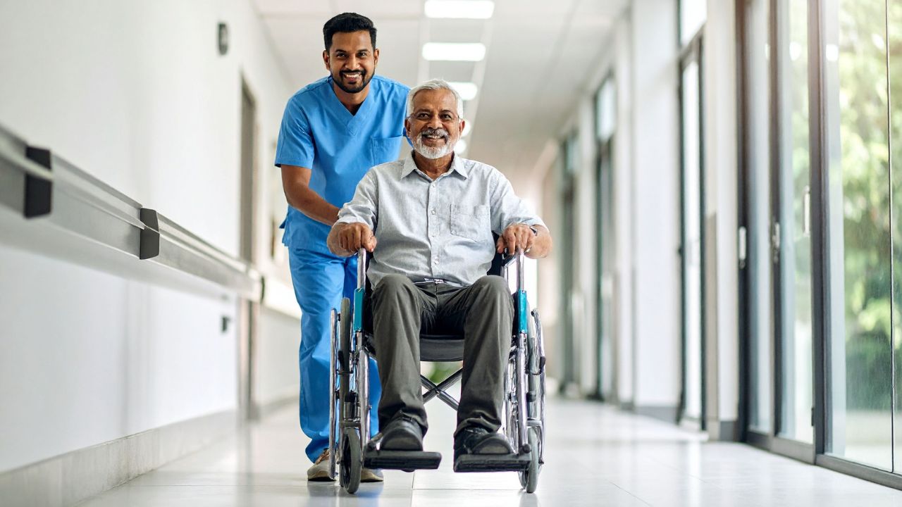 Entenda quem pode receber acréscimo de 25% na aposentadoria por invalidez, quais condições valem, como solicitar pelo INSS e por que esse adicional existe.