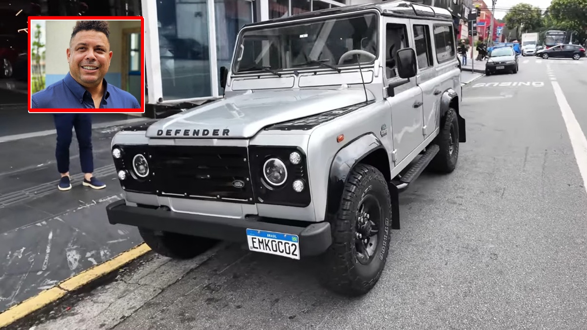 Defender 2002 de Ronaldo Fenômeno foi anunciada pelo Tcar e vendida em apenas uma hora por R$ 350 mil após disputa.