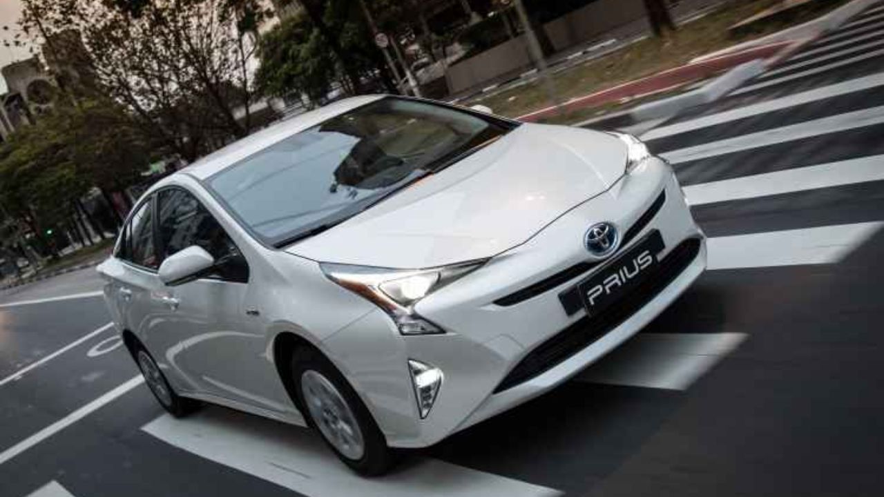 Algunos coches, antes vistos como feos o torpes, pasaron por transformaciones de generación y hoy son reconocidos por su estilo. Vea 5 modelos que dieron la vuelta por arriba.