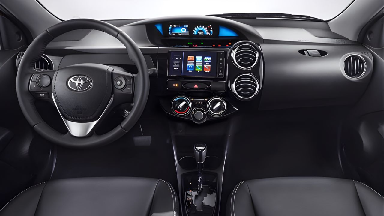 Descubra por que o Toyota Etios 2018 é um dos carro usado mais confiáveis do mercado, com manutenção barata, bom consumo e ótima durabilidade