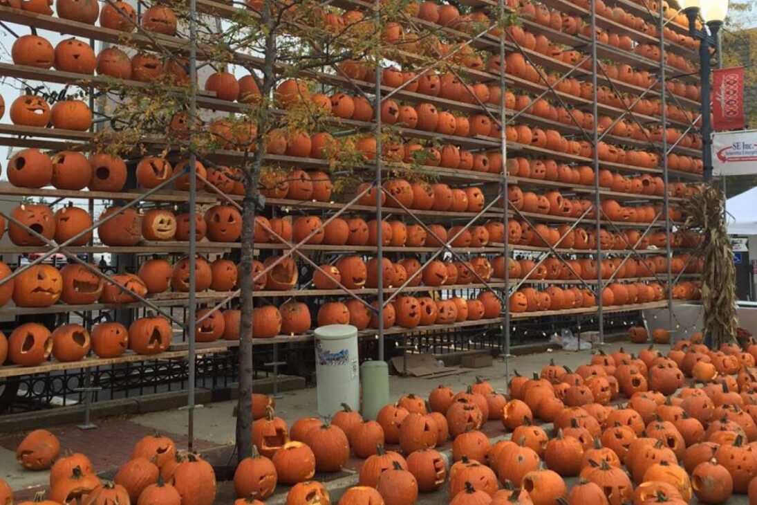 capital mundial de la calabaza en Morton, Illinois: la fábrica de Libby's cumple 100 años y el festival de septiembre reúne 118 mil visitantes y 200 empleos.