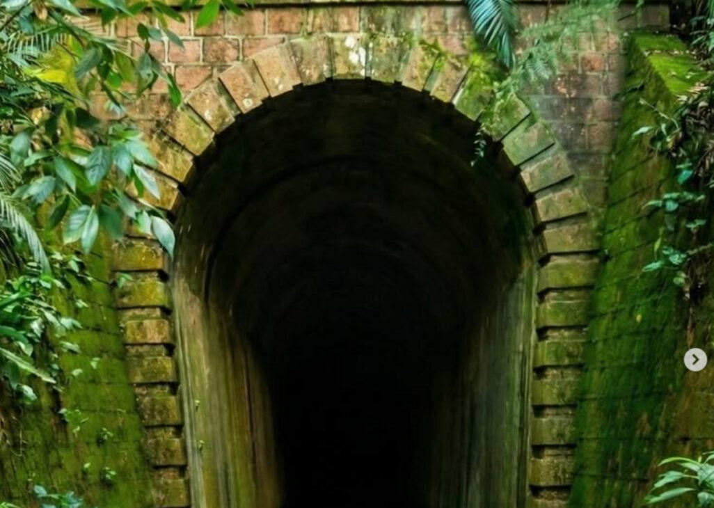 Túnel ferroviário