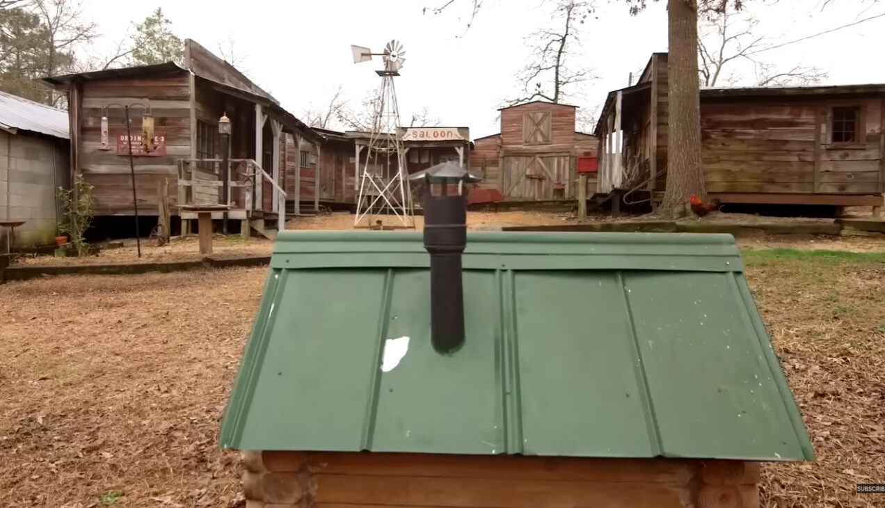 Ciudad del viejo oeste, Patio