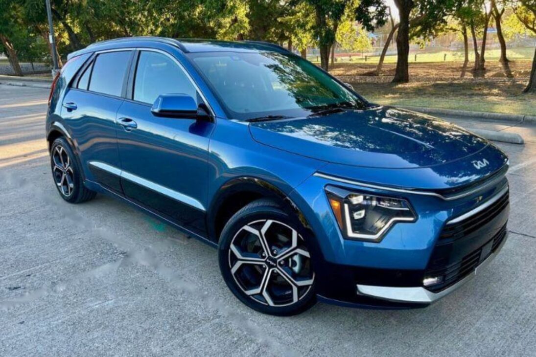 Vea cómo un coche de ensueño se convirtió en destacado entre coches usados tras la desvalorização de coches, com SUV híbrido e carro elétrico.