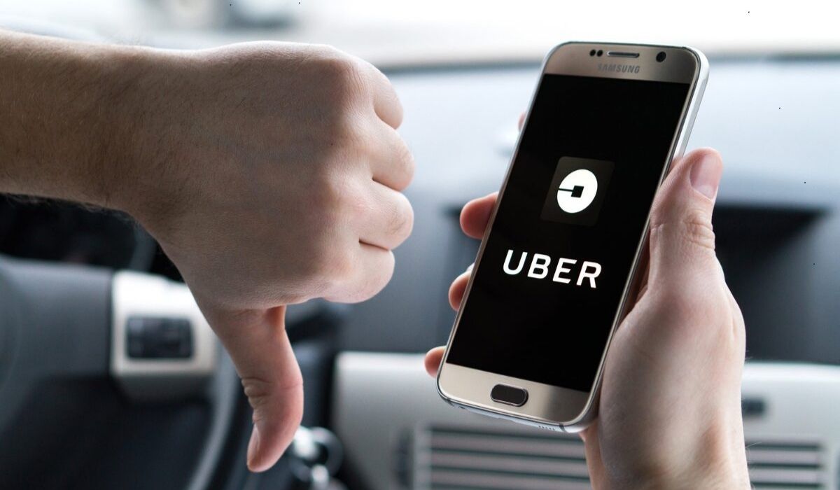 Uber atualiza regras em 2026 e exclui modelos do Comfort e Black, com novos critérios por cidade, ano mínimo e exigências para motoristas. (Imagem: Reprodução/GARAGEM 360)