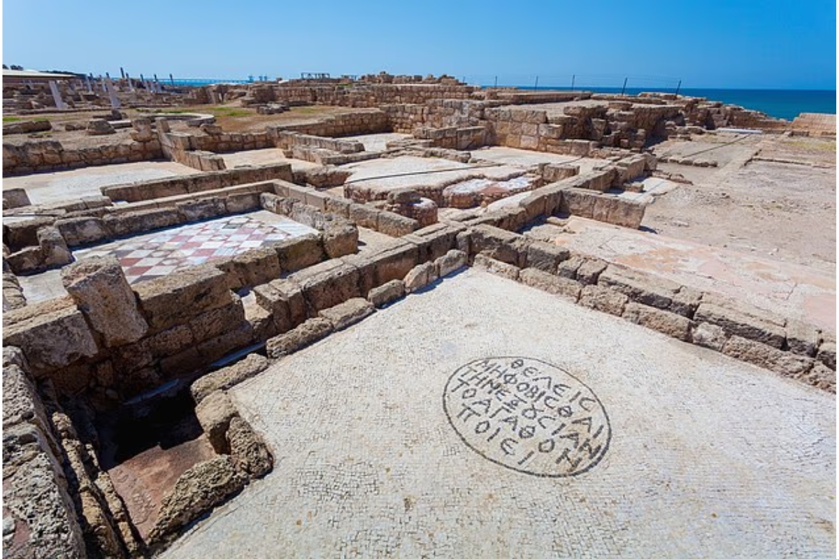 Arqueólogos encontram antiga cidade romana em Israel com achados que reforçam personagens e cenários citados na Bíblia