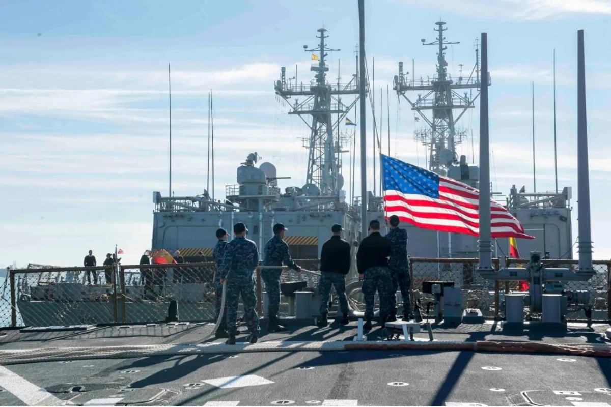 A América Latina vira peça de um plano militar dos Estados Unidos com US$ 1,5 bilhão em jogo, sinalizando foco no mar e uma virada silenciosa no Pacífico