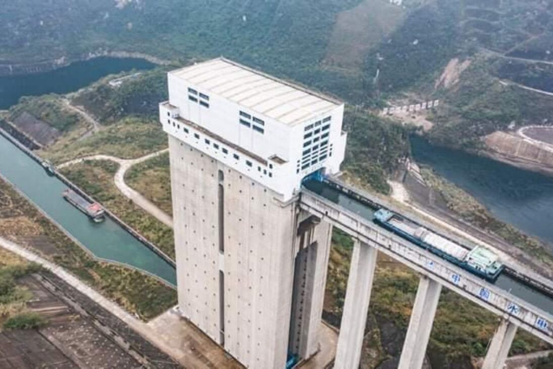 De La Mayor Granja Del Mundo A La Agricultura En El Desierto, La Alga Gigante Y El Elevador De Barcos Muestran Cómo La Ingeniería Alimenta Al Mundo.