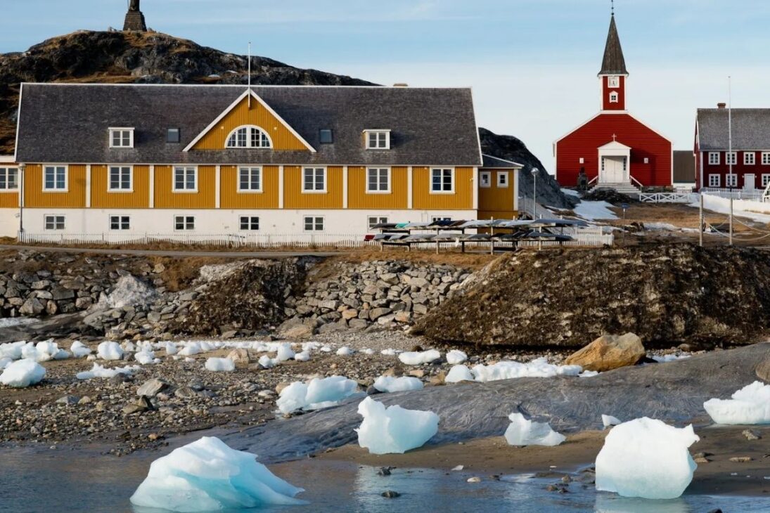 Dinero en el centro de la propuesta de los EUA para pagar a los residentes de Groenlandia, con reacción de Dinamarca y disputa por la isla en medio de tensión geopolítica.
