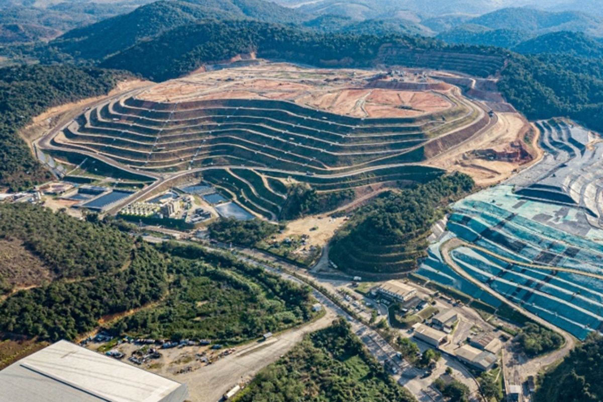 Eles compraram uma empresa quebrada com R$ 700 milhões em dívidas, apostaram no lixo ignorado pelo Brasil e criaram um império bilionário transformando aterros (1)