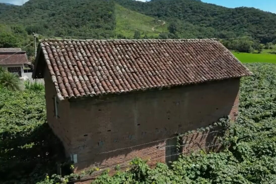 Conozca La Casa De 150 Años Proyectada Para Sobrevivir A Ataques, Casa Antigua De Inmigrantes Italianos, Casa Histórica De Ascurra Y Turismo Rural En Ascurra.
