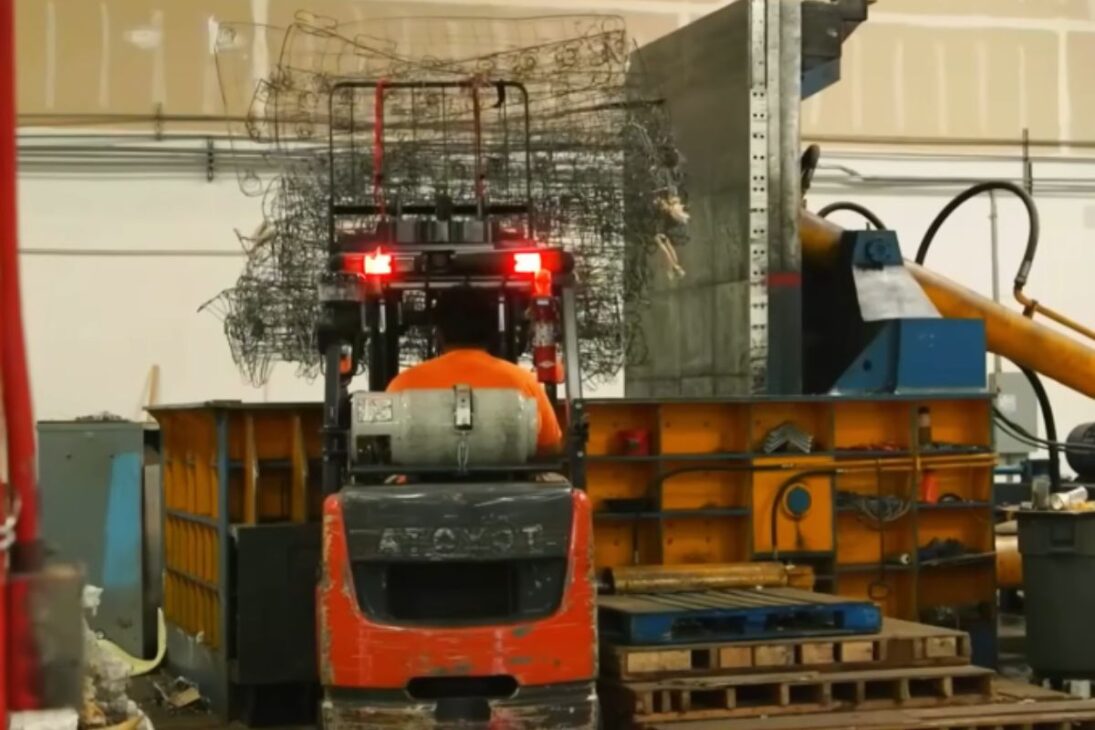 El reciclaje de colchones reduce la presión en los vertederos, fortalece la economía circular y muestra cómo los colchones en Estados Unidos se convierten en valor.