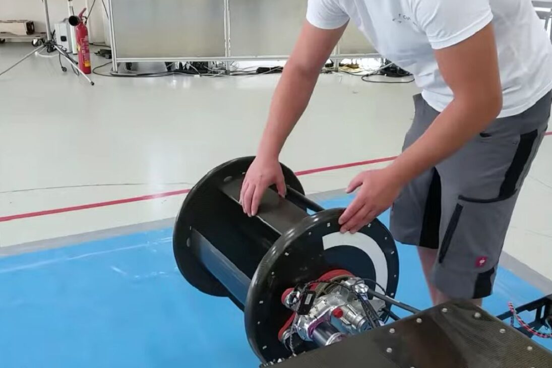 las hélices cicloidales prometen cambiar la aviación con control direccional: los drones y taxis aéreos pueden flotar, moverse lateralmente y girar, inspirados en pruebas en Venecia y en rotores ajustables por computación.