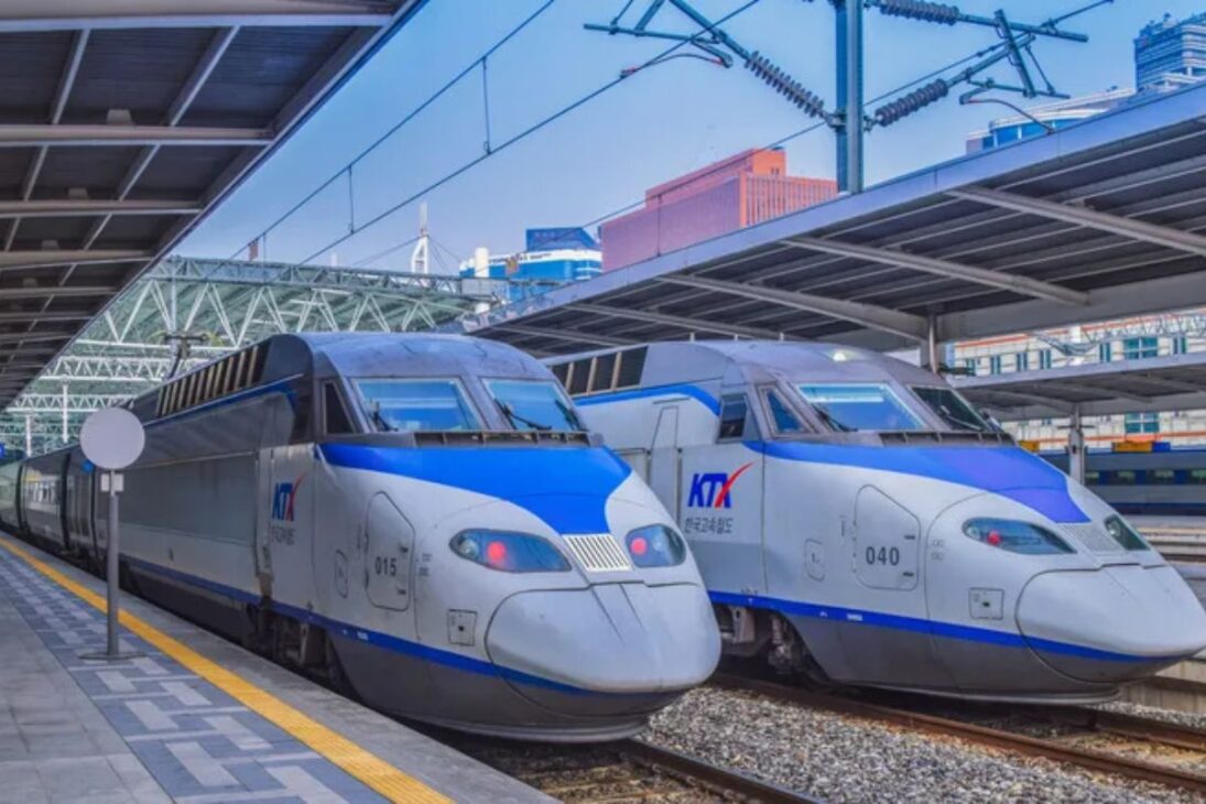 Corea del Sur detalla el EMU-370, segundo tren más rápido del mundo, con operación prevista para 2031 y velocidad de 370 km/h, además de pruebas en 2030 y obras de infraestructura ferroviaria.
