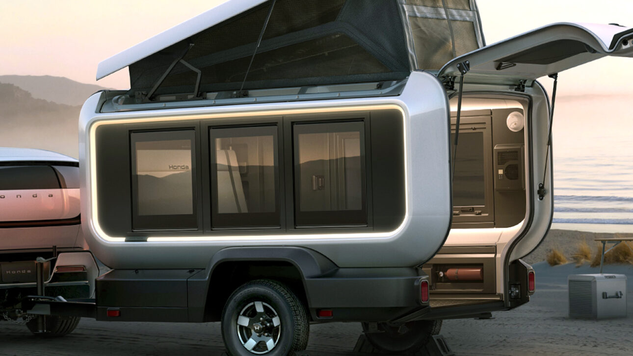Con paneles solares, módulos de cocina y espacio para dormir, nuevo remolque de Honda promete transformar el camping y pesa tan poco que incluso un CIVIC puede tirar