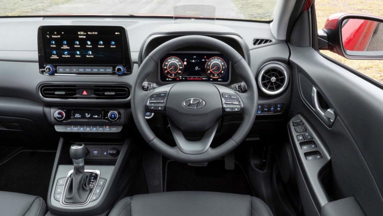 Hyundai Señala Cambios en el HB20 con Estreno del Kona en Brasil, Destacando Diseño, Pantallas Digitales y Posible Electrificación a Partir de 2026.