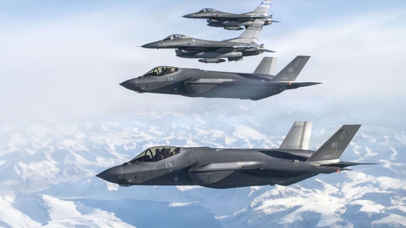 Groenlandia y Dinamarca reaccionan a las declaraciones de Trump sobre la anexión tras la operación de los EUA en Venezuela, elevando tensiones diplomáticas en el Ártico.