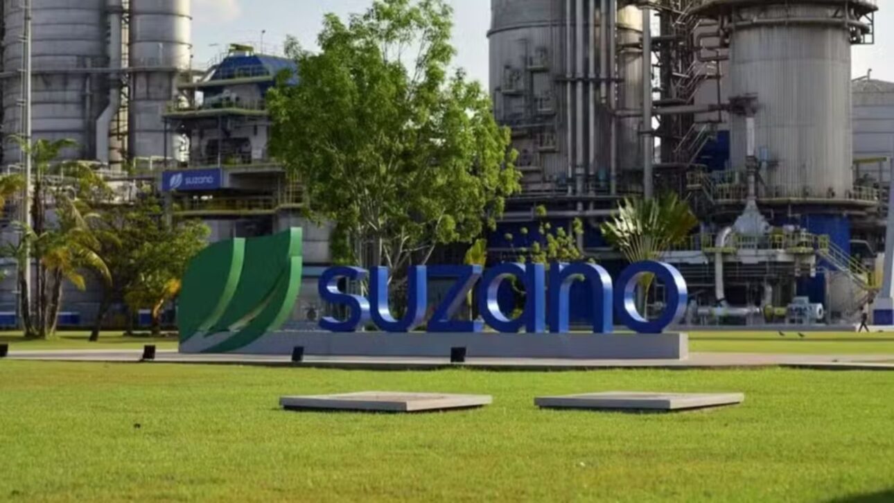 Suzano cierra fábrica en Suzano y despide cerca de 90 empleados; sindicato critica falta de recolocación y exige asistencia; empresa analiza propuestas.