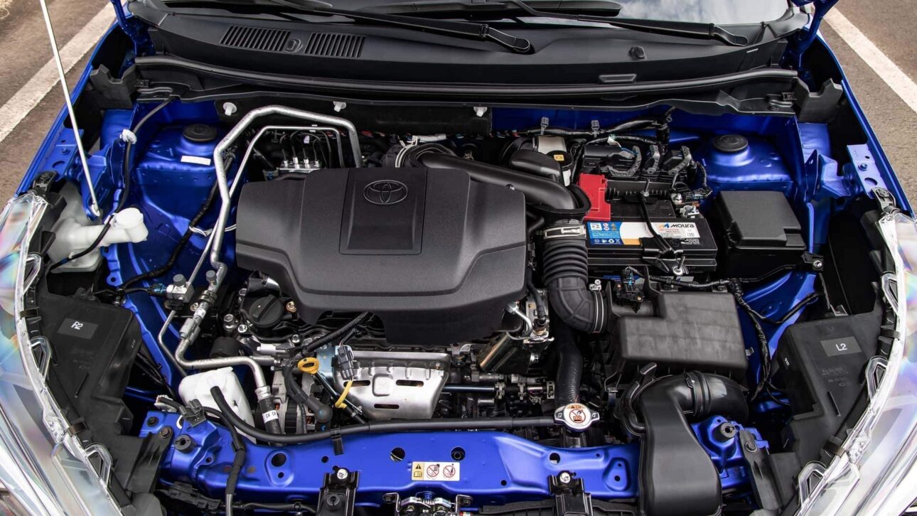 Toyota Yaris Cross 2026 tiene fecha para llegar a las tiendas, versiones híbridas y aspiradas, consumo de hasta 17,9 km/l y garantía extendida de hasta 10 años.