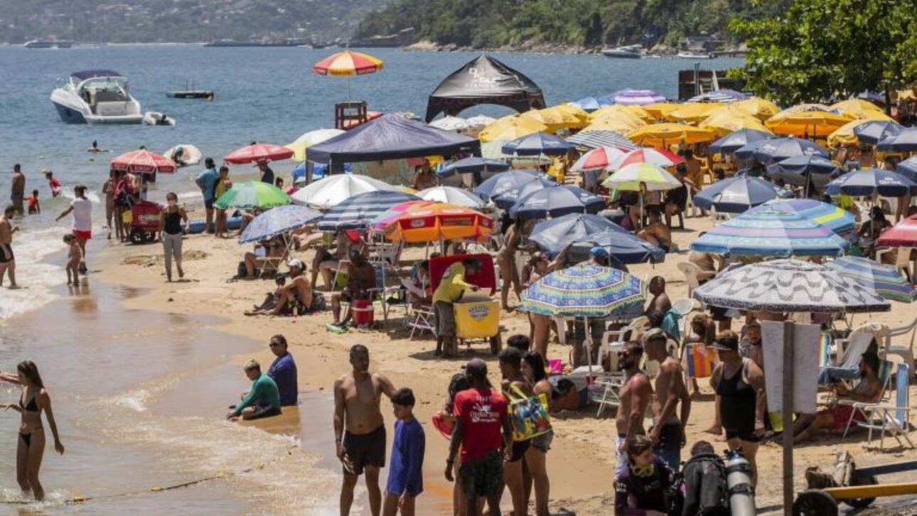 Ilhabela comienza a cobrar Taxa de Preservação Ambiental de turistas, com valores até R$ 140, identificação automática e isenção para moradores.
