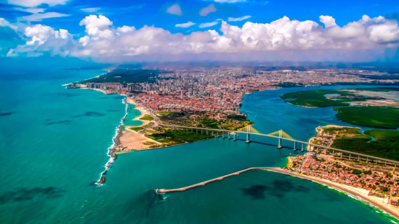 Natal RN une sol casi permanente, dunas, alto IDH, turismo en buggy, playas urbanas, el mayor cajueiro del mundo y gastronomía típica.
