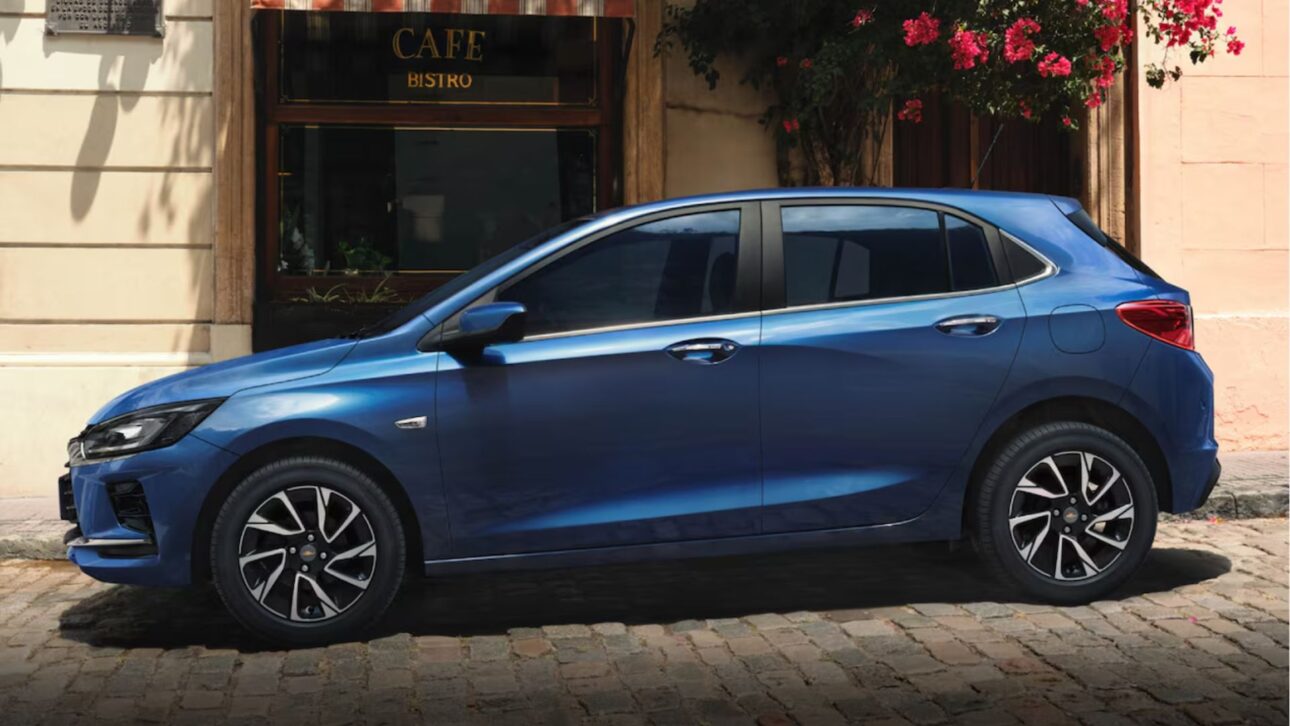 Evaluación del Chevrolet Onix LT 2026 con motor 1.0 aspirado, cambio manual de 6 marchas, consumo real y equipos en un hatch compacto.
