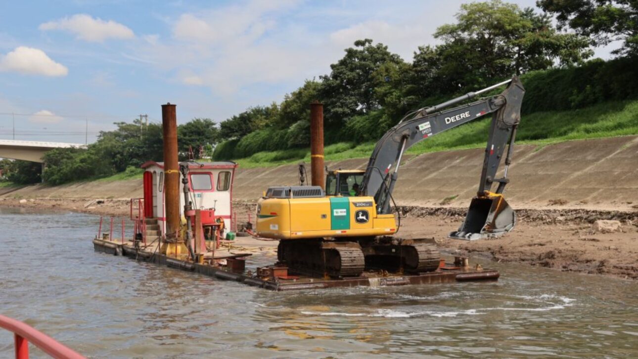 Proyecto IntegraTietê avanza, quita millones de sedimentos y reduce la contaminación del Río Tietê. La meta es hacer que el río sea apto para baño hasta 2029.