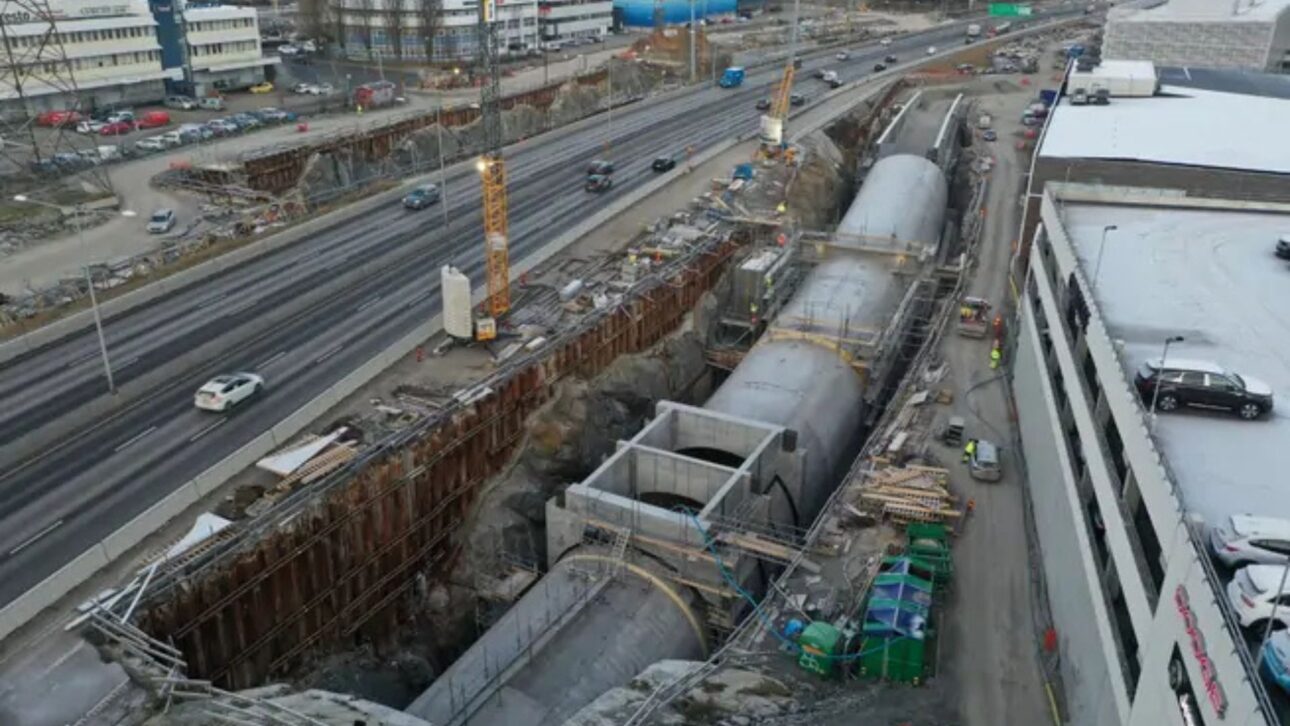 Túnel de 18 km desvía la carretera E4 hacia el subsuelo y cambia el tráfico de Estocolmo, con impacto directo en la movilidad urbana y en el transporte de cargas.