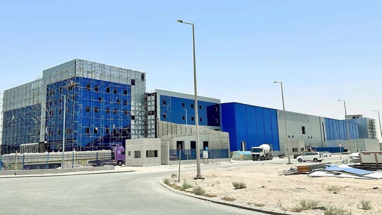 JBS invierte US$ 85 millones, inaugura fábrica en Arabia Saudita y anuncia expansión para duplicar producción halal de Seara y atender siete países.
