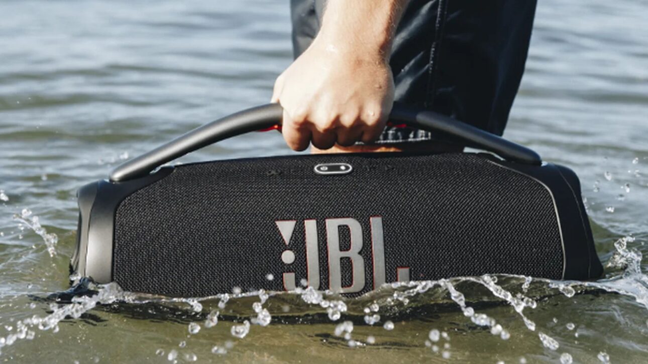La JBL Boombox 3 Tiene Promoción Histórica, Sonido Potente en Tres Vías, Batería de 24h, IP67 y Powerbank, Convertiéndose en una Opción Fuerte para Fiestas y Viajes.