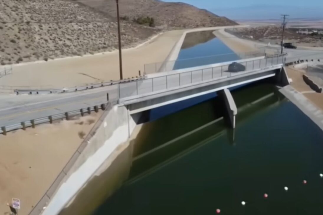 Conoce cómo el canal de concreto en río vivo en el río Los Ángeles usa soluciones basadas en la naturaleza para garantizar seguridad hídrica e inspirar ríos urbanos.