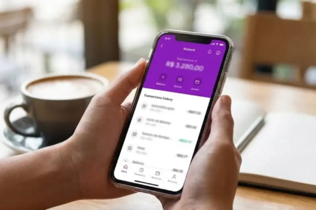 Nubank supera Bradesco en clientes, redefine banco en Brasil e intensifica la disputa bancaria al alcanzar una escala histórica sin agencias físicas.