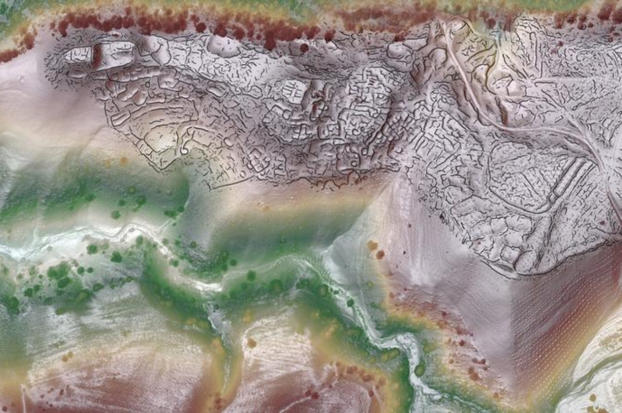 Cidade medieval, Ferro, Rota da Seda