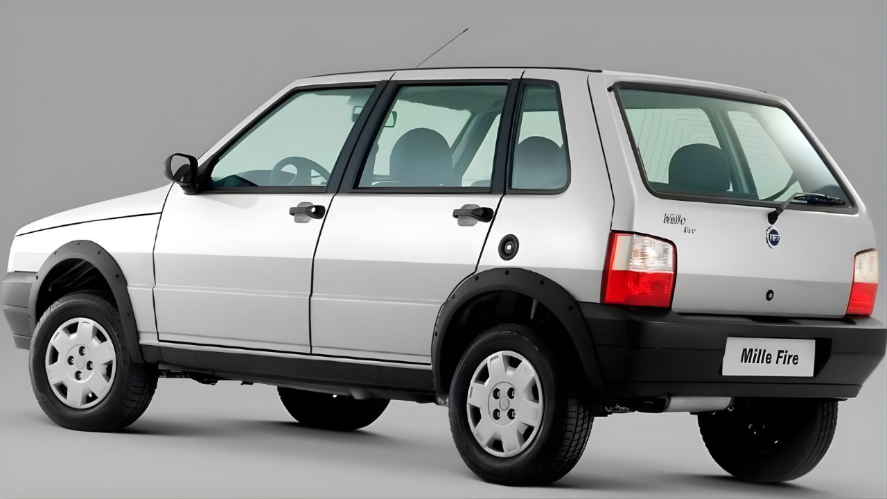 Conheça os carros que mecânicos odeiam por sua confiabilidade, manutenção simples e durabilidade, como Fiat Uno, Honda Civic, Toyota Corolla e Volkswagen Gol.