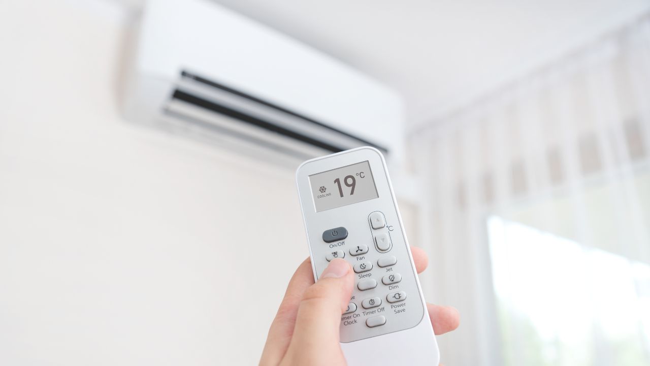 Especialistas mostram como deixar a casa mais fresca sem ar-condicionado ou ventilador, usando soluções simples, acessíveis e eficazes no dia a dia.
