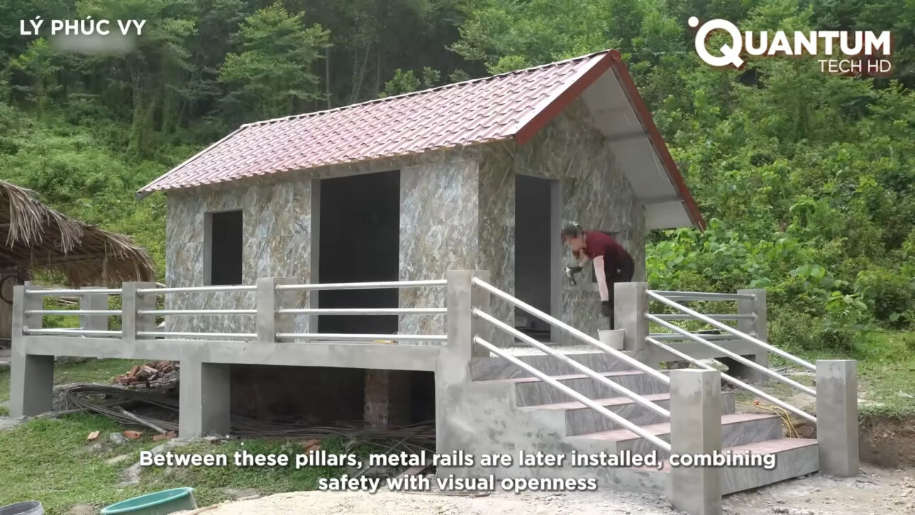 Tras perder su casa en un incendio, mujer construye un nuevo hogar en la selva en solo 90 días, vive aislada de la civilización y transforma la tragedia en refugio autosuficiente desde cero