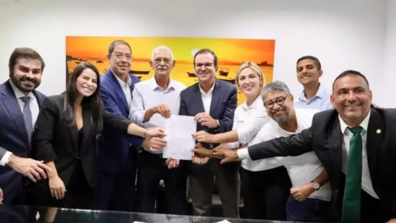 A redistribuição dos royalties de petróleo no Rio de Janeiro mobiliza prefeitos, aliados do governo estadual e o STF, com impacto bilionário nas finanças municipais e reflexos diretos no cenário eleitoral.