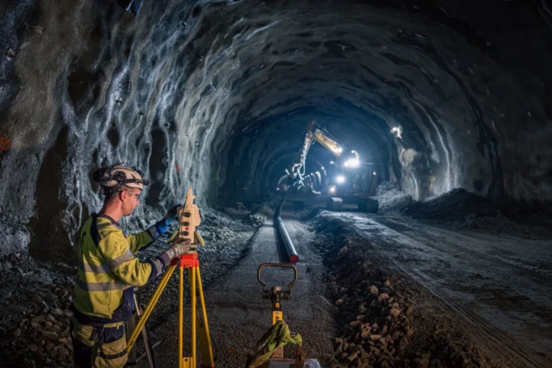 Rogfast, mayor obra del siglo en Noruega, es un túnel de 27 km, túnel rodoviario submarino y túnel bajo el mar con enfoque en la seguridad.