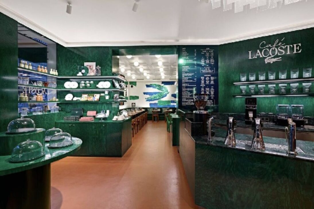 Lacoste Abre Café Lacoste en París en la Avenida Franklin D. Roosevelt con Giraudi Group y Menú Francés Urbano.