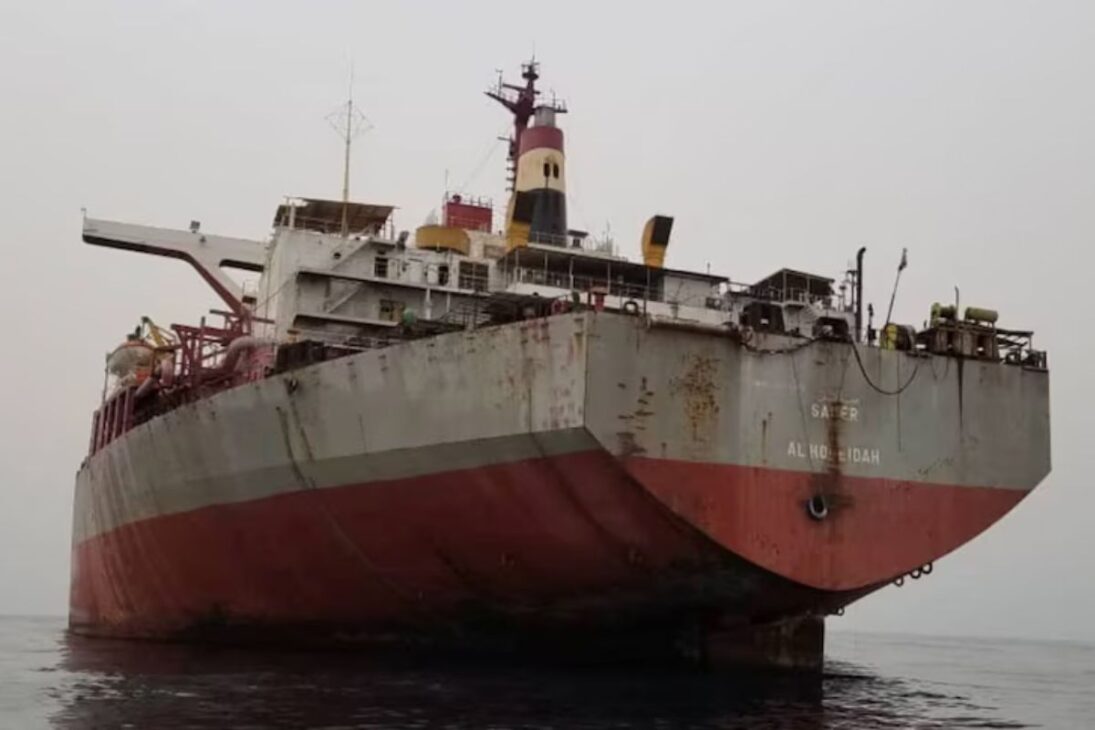 Petroleros abandonados revelan cómo flotas paralelas, sanciones internacionales y salarios atrasados dejan marineros atrapados en el mar, exponiendo una crisis silenciosa en el transporte marítimo global.