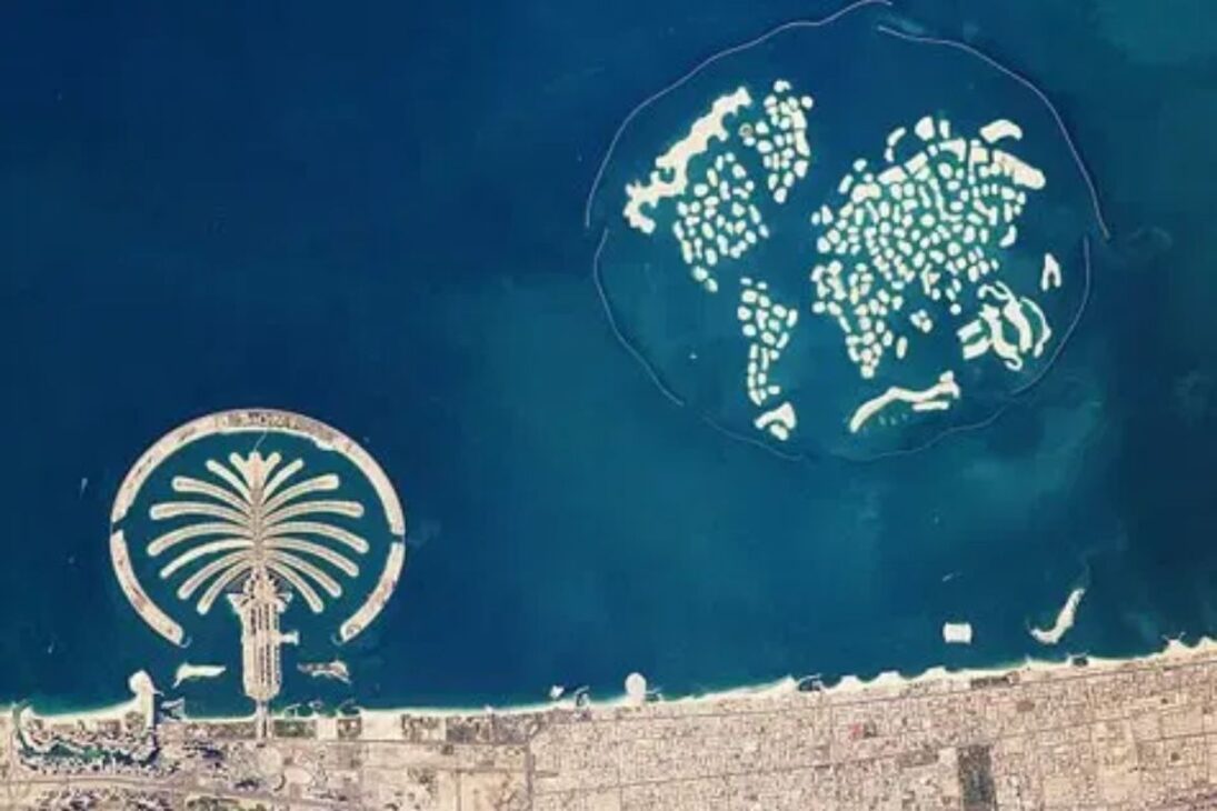 En Dubái, el mapa del mundo de islas artificiales se convirtió en un archipiélago fantasma y muestra cómo desafiar a la naturaleza cobra un precio alto.
