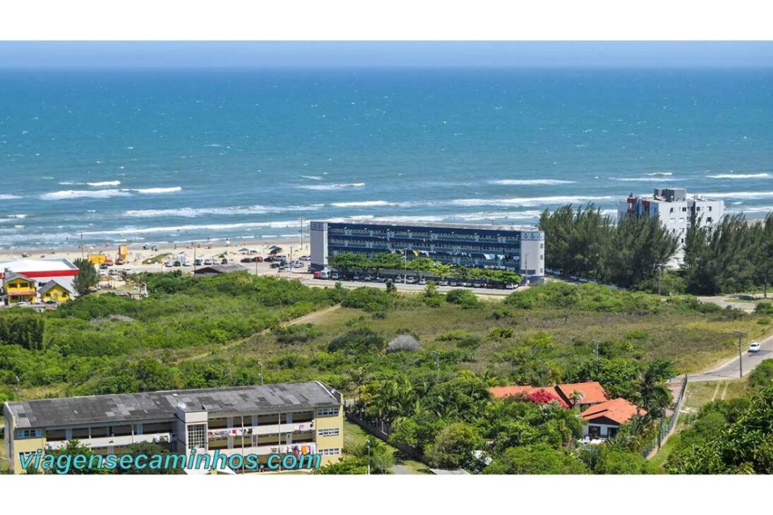 ciudad de playa en el Sur de Santa Catarina: Araranguá entra en el Mapa del Turismo en 2026, con ecoturismo en el Morro de los Conventos y enfoque en infraestructura, seguridad, salud y demanda.